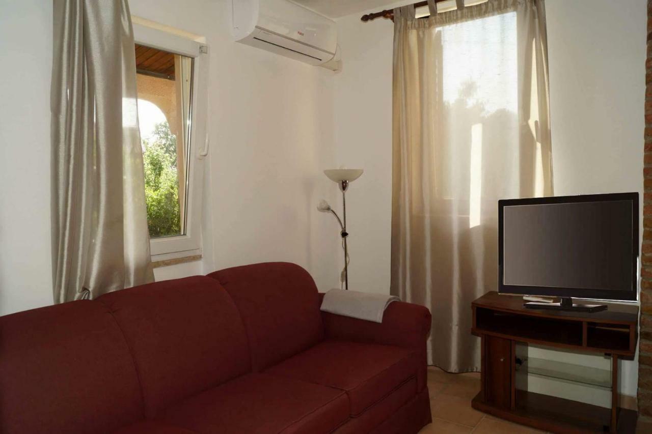Апартаменти Apartman Eric Пула Екстер'єр фото